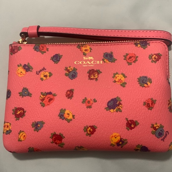 Coach Accessories - Coach wristlet